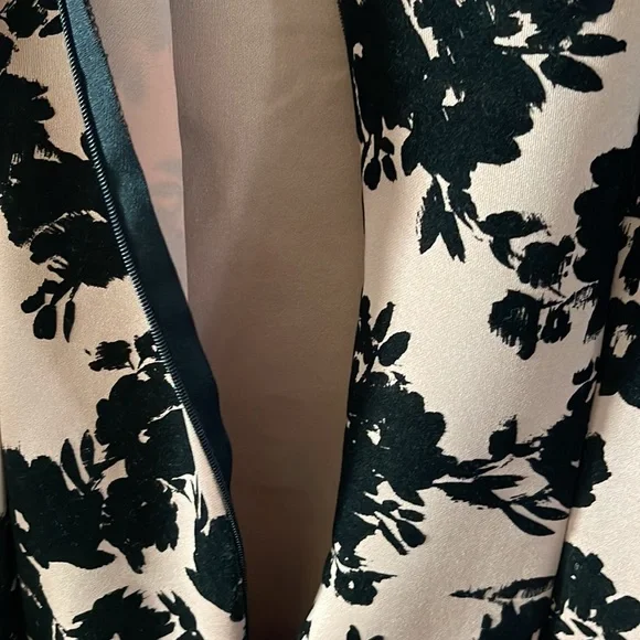 PINK AND BLACK DRESS WITH BLACK FLORAL PRINT SIZE 12 ENFOCUS STUDIO - Picture 5 of 8